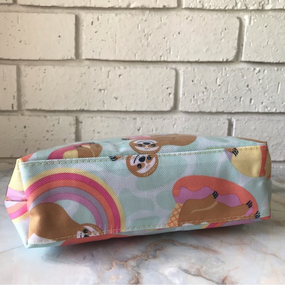 Thirty One Clear Clip Pouch Pool Day Sloths - Picture 4 of 14